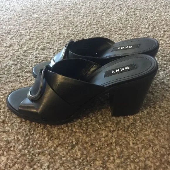 DKNY Block Heel Sandals, Size 7.5, Black - Picture 9 of 11